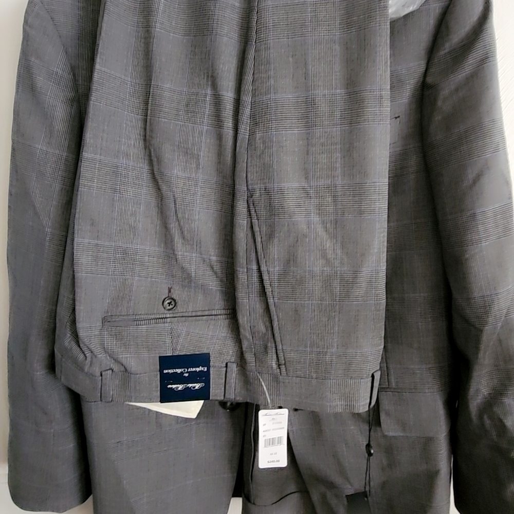 Brooks Brothers Gray Classic Business Suit